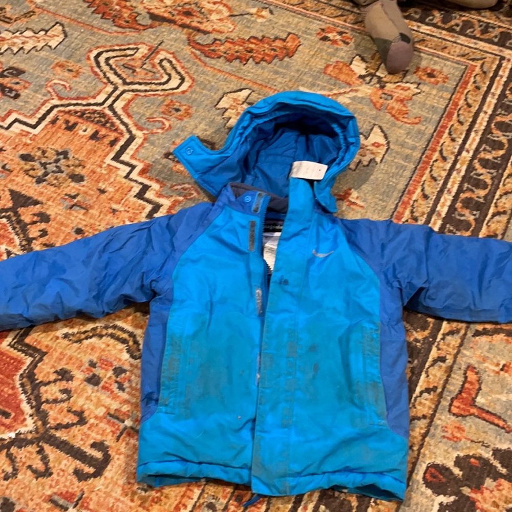 Patagonia 4T ski coat